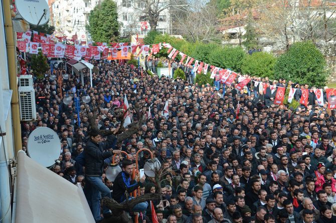 MHP LİDERi DEVLET BAHÇELİ AKHİSARLILAR İLE BULUŞTU